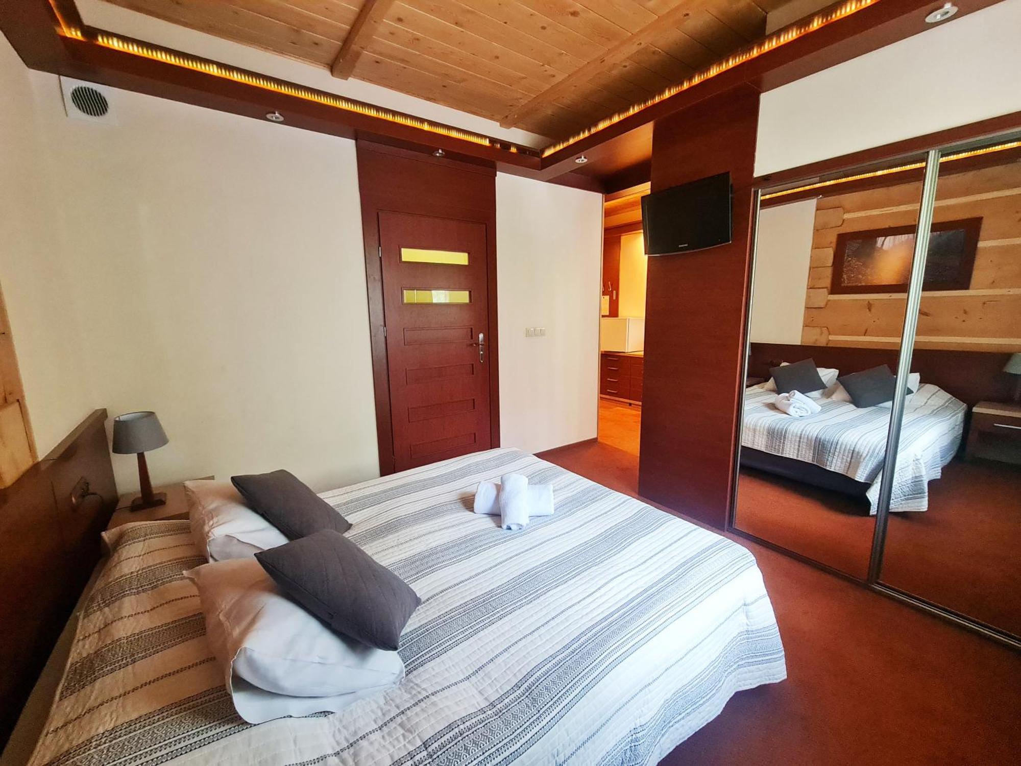 Hotel 365 Κίελτσε Εξωτερικό φωτογραφία