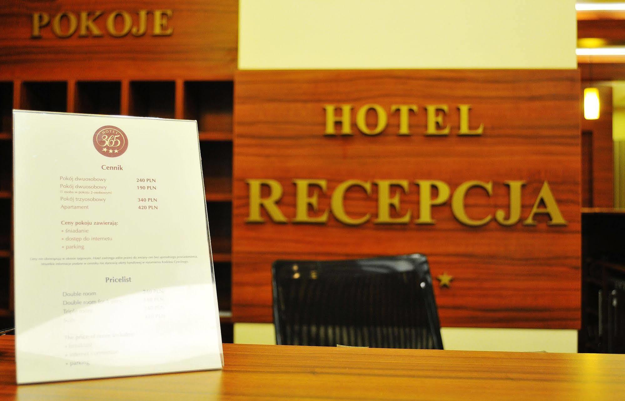 Hotel 365 Κίελτσε Εξωτερικό φωτογραφία